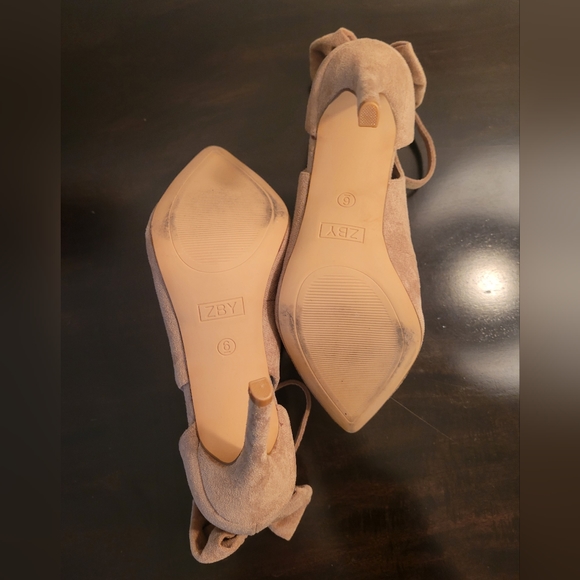 Womens High Heels w/Bow Tie Back & Ankle Strap - Picture 5 of 9